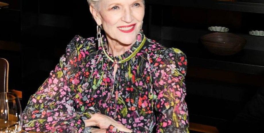 Мэй Маск, платье украинского дизайнера, модель, писательница, фэшн-мероприятие