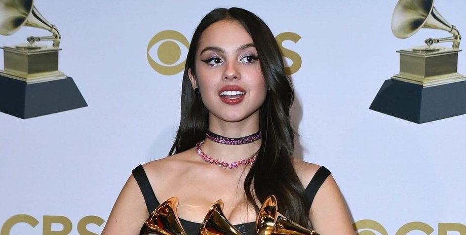 Instagram/oliviarodrigo/