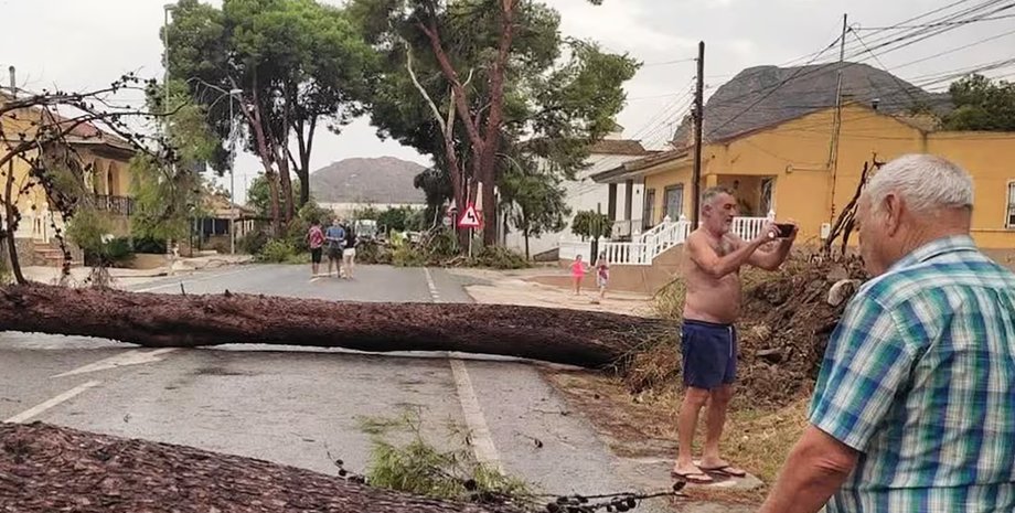 ураган іспанія