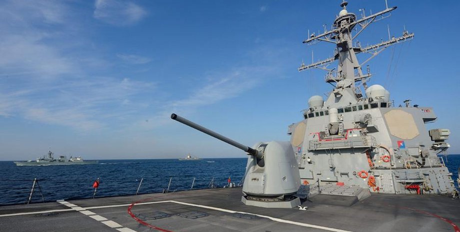 Американский эсминец USS Ross / Фото: US Navy photo