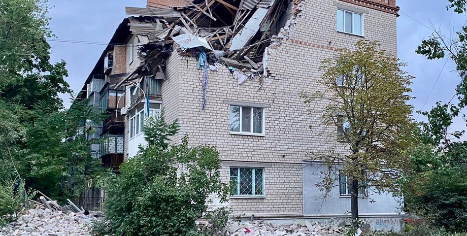 Разрушения в Никополе, обстрел Никополя, обстрел из "Градов", РСЗО, Валентин Резниченко