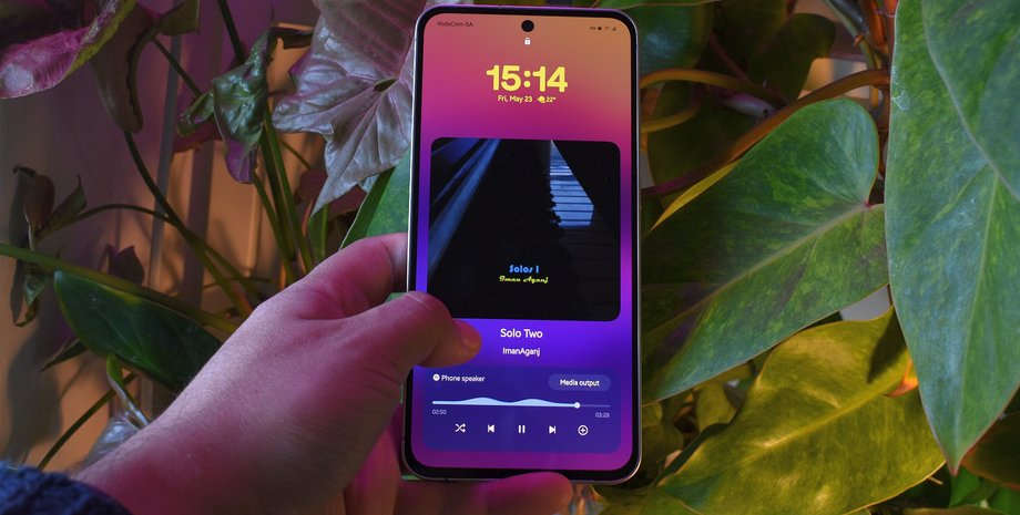 Samsung Now Bar в One UI 7