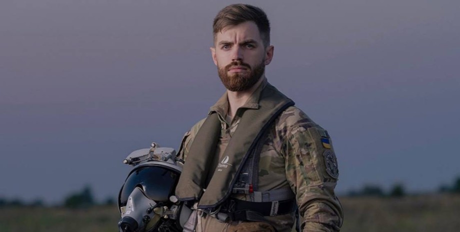 новини києва, наруга над могилою, джус, андрій пільщиков, могила