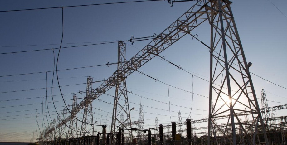 электростанция, сети электроэнергии, подача электроэнергии, электроэнергия украина