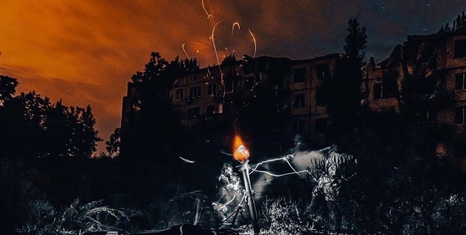 миномет, передовая, разрушенный дом