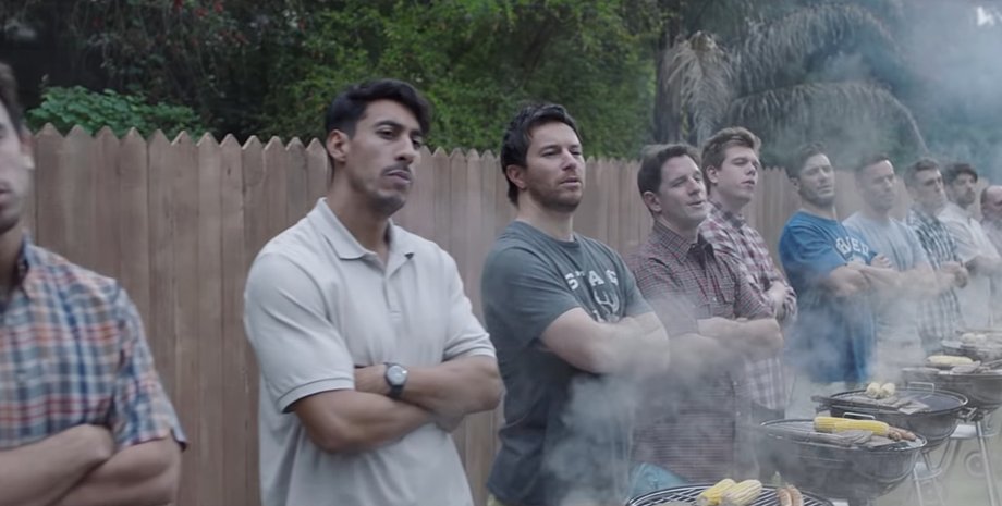 Скриншот из видео Gillette