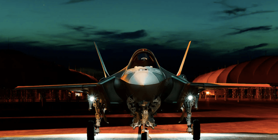 F-35 Lightning II, Истребитель F-35, Истребитель пятого поколения, истребитель F-35 Lightning II