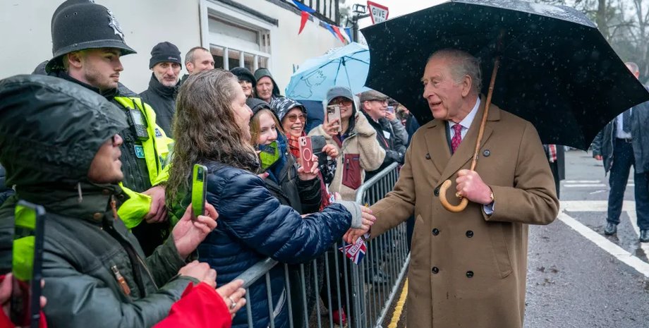 король Чарльз принц Эндрю