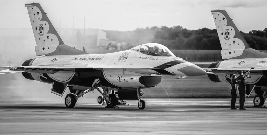 Іспанія закрила небо для літаків США, які атакують Іран Літаки США