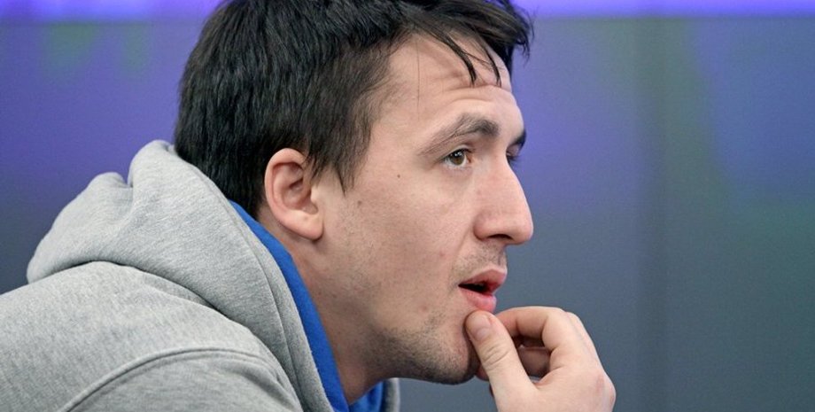 Актер Артур Смольянинов