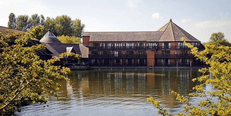 Теперь здесь пустота: сталкеры показали, как выглядит заброшенный супер-отель после закрытия