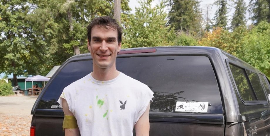 Марстон Гефнер, син Г'ю Гефнера