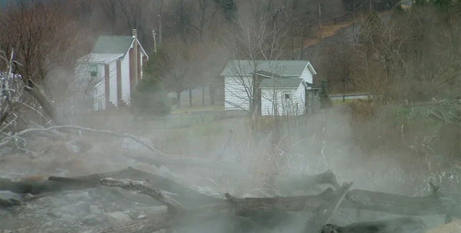 Подземный пожар уничтожил город в США, который сейчас посещают смелые туристы