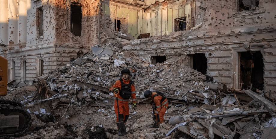 Ракетний удар по Сумах, удар по Сумах, обстріл Сум, атака Суми, Суми