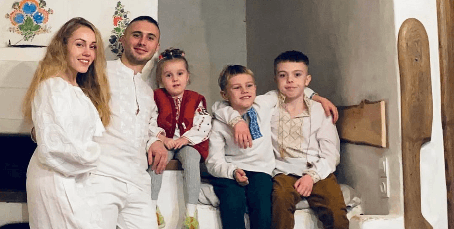 Тарас та Олена Тополі з дітьми Тарас та Олена Тополі розлучаються