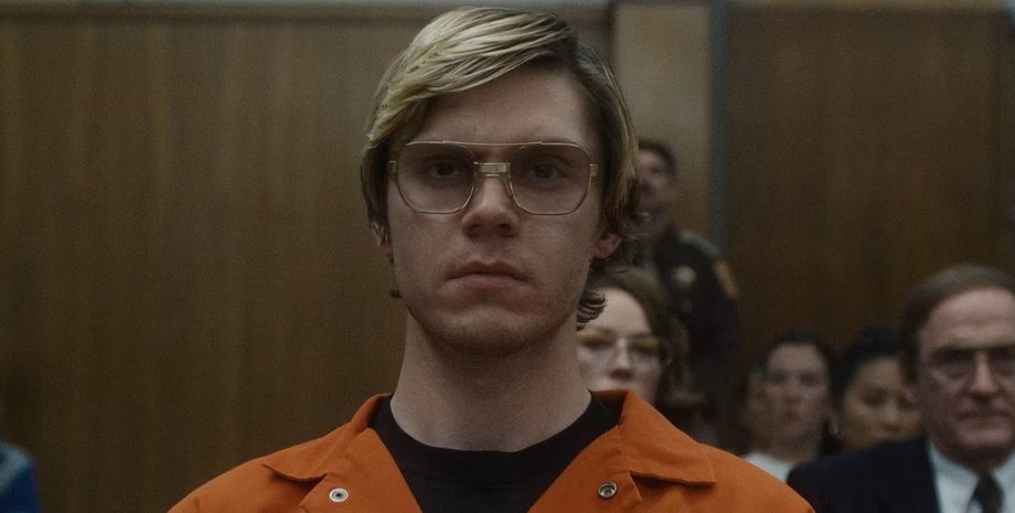 эван питерс, джеффри дамер, серийный убийца, маньяк, насильник, людоед, каннибал, сериал нетфликс, что посмотреть, Netflix