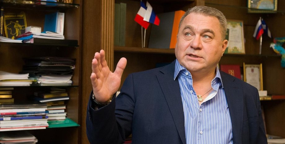 Виктор Трухин, российские вакцины, врач путина, арест за растрату, бегство из россии