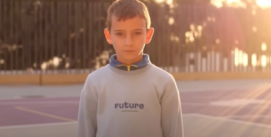 Богдан з Бахмута, хлопчик з Бахмута, дитина з Бахмута, Бахмут бої, Бахмут смерть людей, Бахмут смерть батьків