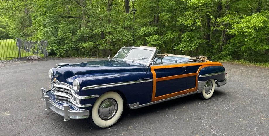 У США продається раритетний кабріолет Chrysler Town & Country 1949 року