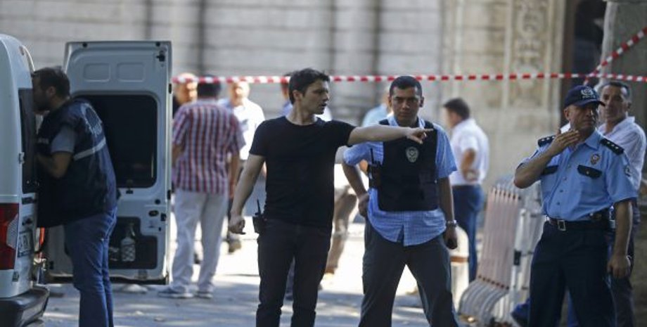 В центре Стамбула - взрыв / Фото: REUTERS