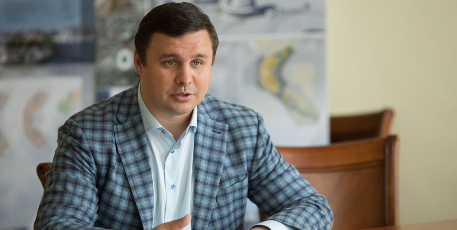 Максим Микитась