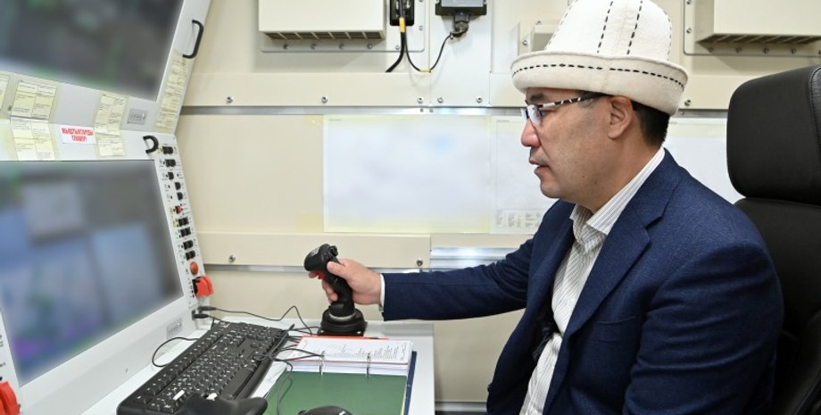 база безпілотників "Байрактар" у Киргизстані, Президент Киргизстану Садир Жапаров, Президент Киргизстану Садир Жапаров,