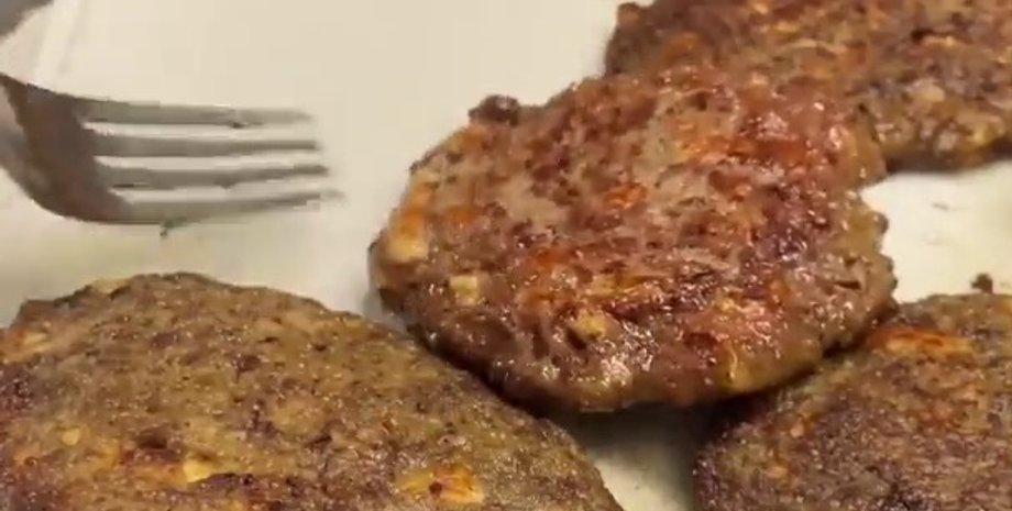 печеночные оладьи, плавленый сыр