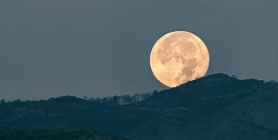 місячна ілюзія ілюзія Місяця