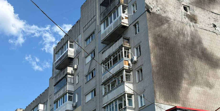 Удар ЗС РФ по багатоповерхівках у Дніпрі