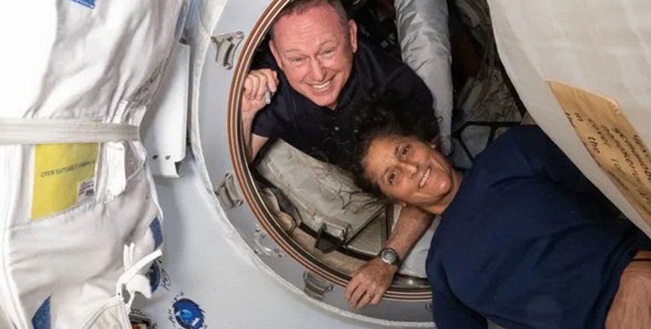 Баррі Вілмор Суніта Вільямс