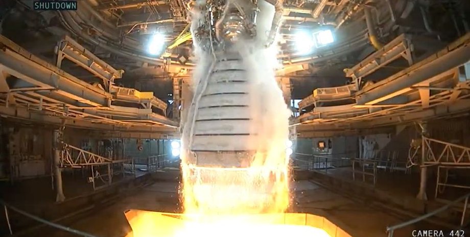 ракетний двигун, SLS, Місяць