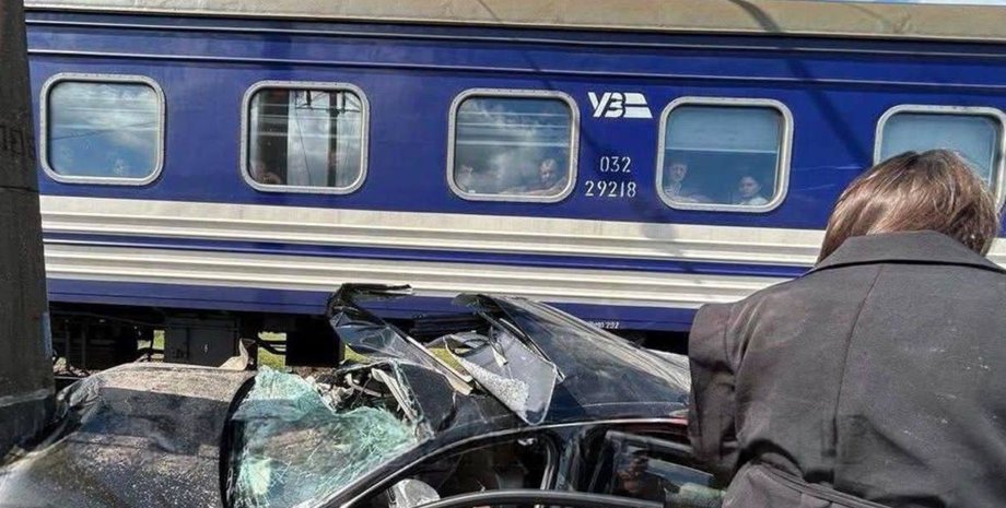 Audi A8, уз, укрзалізниця, вагон