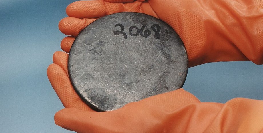 уран елемент