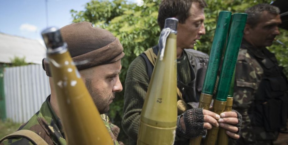 Боевики готовятся к обстрелу / Фото: Радио Свобода