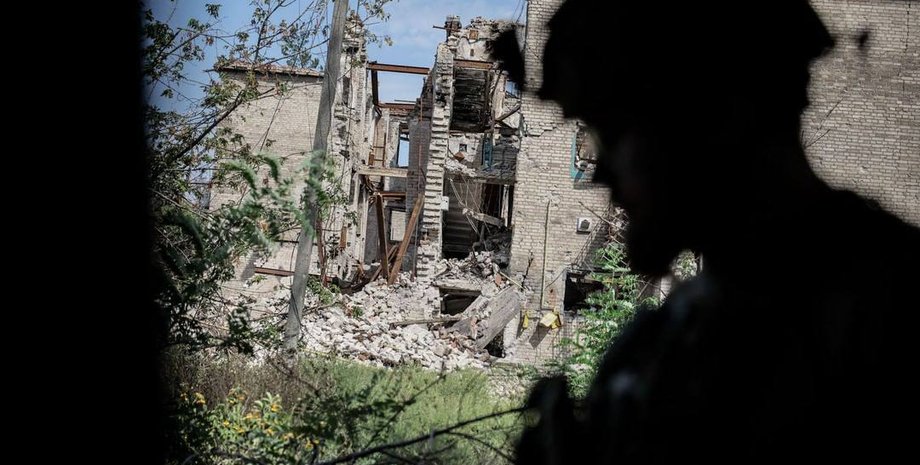 ЗСУ, зруйнований будинок, Україна, Часів Яр