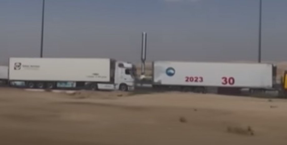 Вантажівки з гуманітарною допомогою, допомога