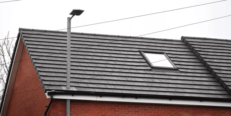 Фонарный столб в крыше дома, фонарь, столб, крыша дома, уличный фонарь, строитель