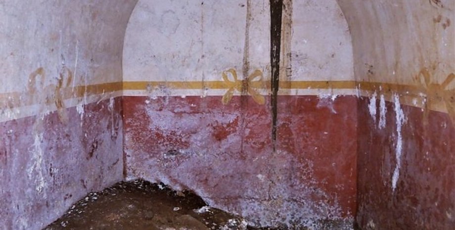 археологія, археологи, розкопки, гробниця, поховання, столиця, Македонія, Пелла, Егеї, некрополь, приміщення, чоловік, зброя, жінка, історія, дослідження, будівництво