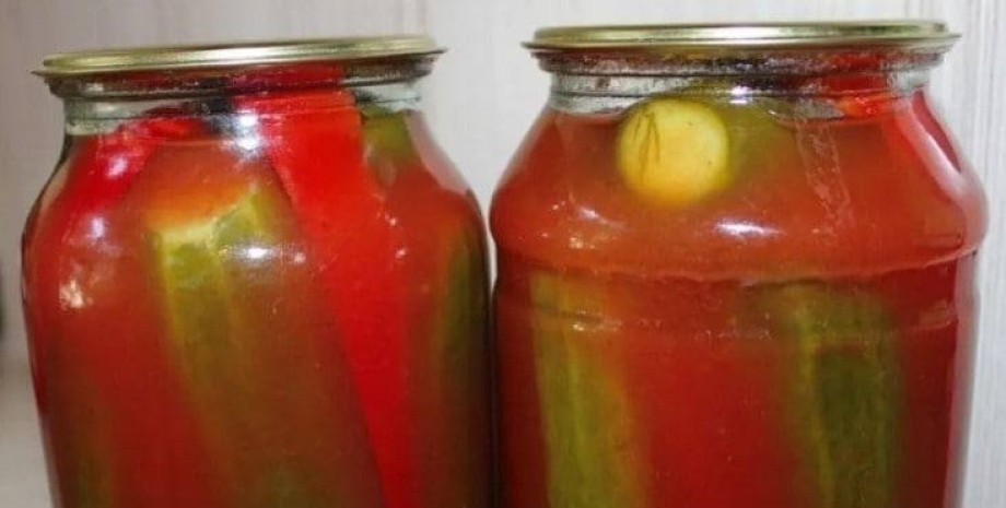 огурцы в томатном соке, заготовки на зиму