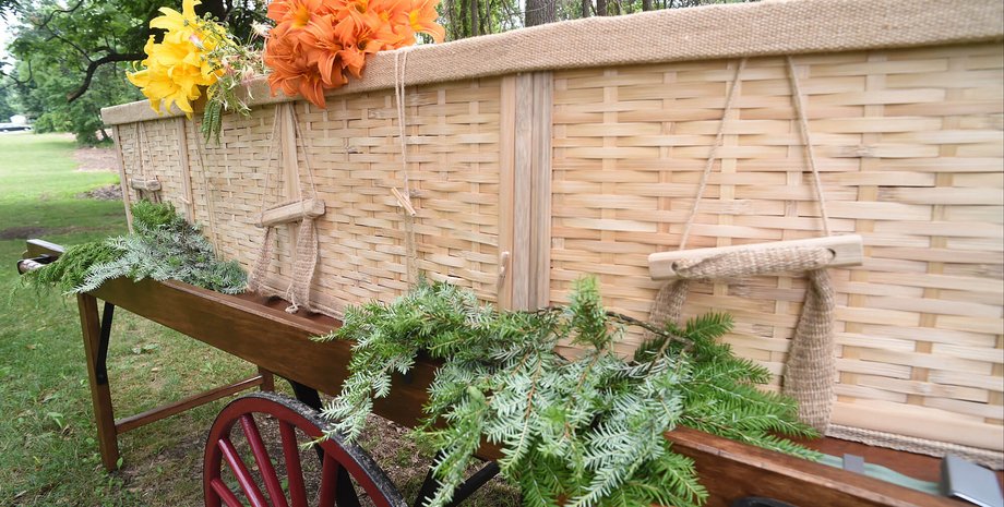 ритуальные услуги, экологическое кладбище, захоронение, биоразлагаемый гроб