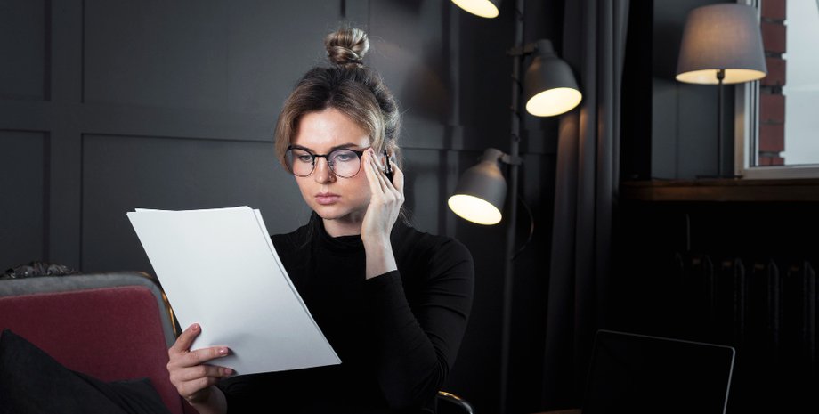 Женщина впервые за 15 лет взглянула в свидетельство о рождении и сделала шокирующее открытие