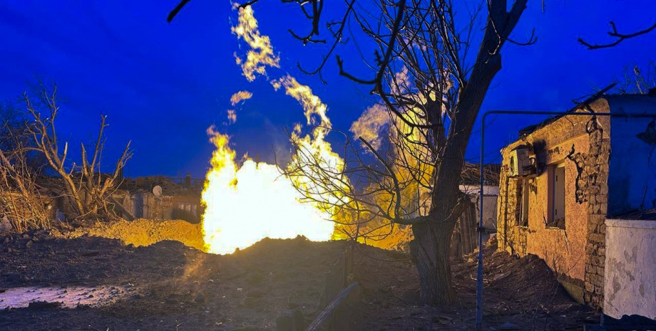Пожар на месте атаки в Николаеве