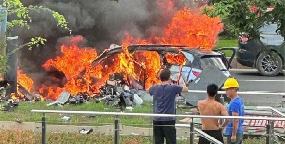 Nio, Nio ES8, Пожар, Пожары электромобилей, Китай, Китайские авто, Кроссовер, Электрокроссовер, ДТП, Инцидент