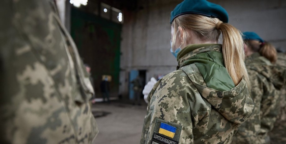 Женщина, ВСУ, украинка, служба, всеобщая мобилизация, война РФ против Украины