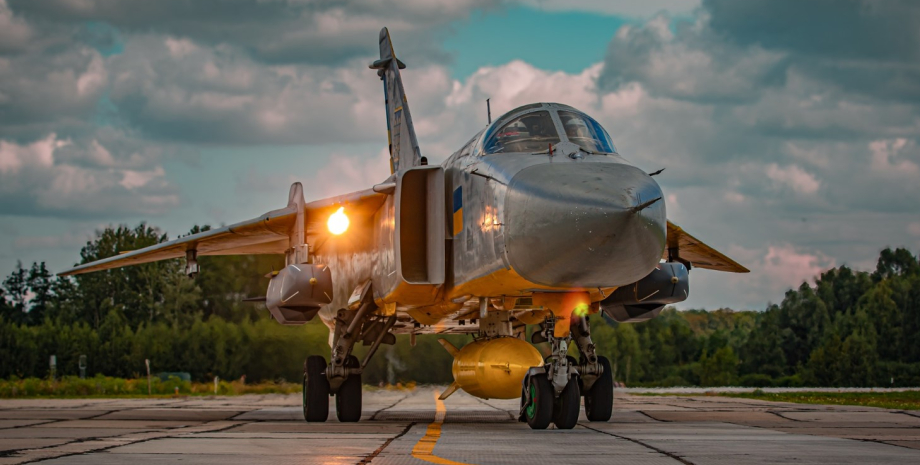 Le colonel de l'aviation a salué les paroles du pilote ukrainien Su-24, qui a pa...