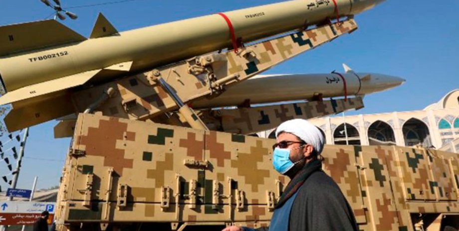 Selon les analystes, les missiles balistiques iraniens sauveront les Russes pour...