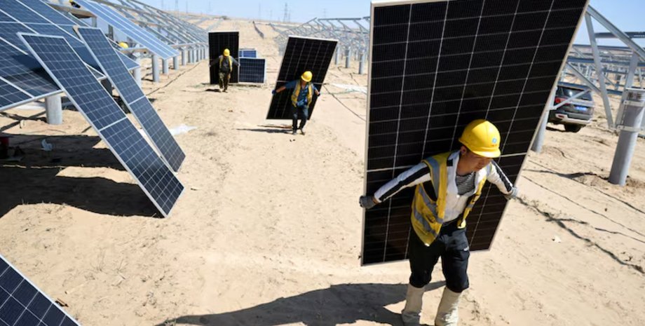 рабочие солнечные панели работа китай солнечные батареи