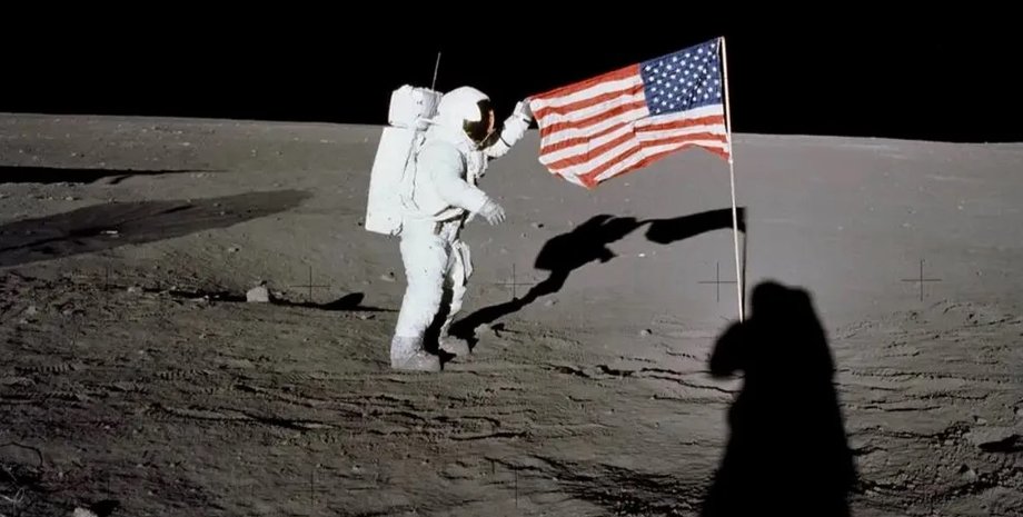 прапор США Місяць