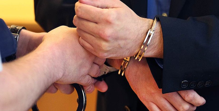 Задержание чиновника / Фото: АР