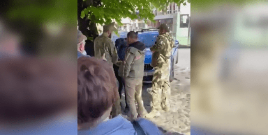 ужгород тцк, воєнкоми, ТЦК, штовханина, конфлікт, ТЦК воєнкоми Ужгород